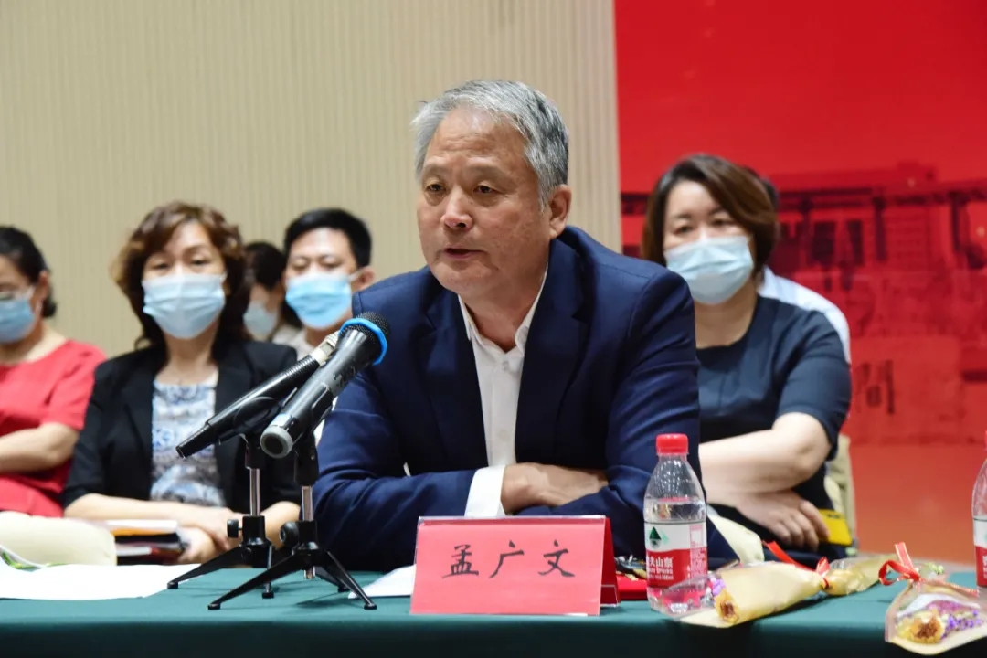 地理与环境科学学院孟广文教授发言